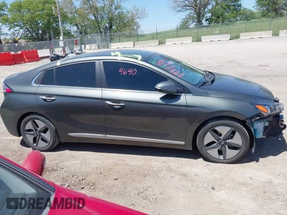 2022 Hyundai Ioniq Limited с VIN KMHC05LC5NU270689, выставлен на аукционе IAAI как лот 42239690 с пробегом 59 707 миль миль и . История ставок и продаж доступна на DreamBid. Изображение 13.