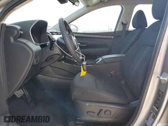 ✅ 2024 Hyundai Tucson SEL • VIN: 5NMJB3DEXRH358418 • Lot: 75436054. Wystawiony na Copart z przebiegiem 19 288 mil. Bezpłatny archiwum sprzedaży aukcyjnych z USA i szczegółowy raport historii pojazdu na DreamBid. Zdjęcie 7.