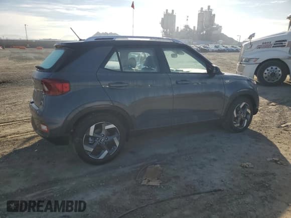 ✅ 2024 Hyundai Venue SEL • VIN: KMHRC8A38RU331853 • Lot: 43461395. Listed on Copart with 10,967 mi. Free auction sales archive from the USA and detailed vehicle history report at DreamBid. Image 3.