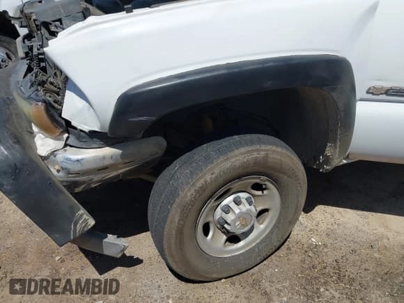 ✅ 2005 Chevrolet Silverado 2500HD Work Truck • VIN: 1GBHC24U45E226673 • Lot: 42975891. Wystawiony na IAAI z przebiegiem 254 063 mil. Bezpłatny archiwum sprzedaży aukcyjnych z USA i szczegółowy raport historii pojazdu na DreamBid. Zdjęcie 16.