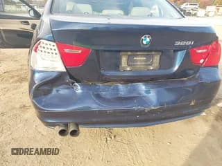 ✅ 2011 BMW 3 Series 328i xDrive • VIN: WBAPK7C58BA822029 • Lot: 43649903. Wystawiony na IAAI z przebiegiem 117 812 mil. Bezpłatny archiwum sprzedaży aukcyjnych z USA i szczegółowy raport historii pojazdu na DreamBid. Zdjęcie 6.