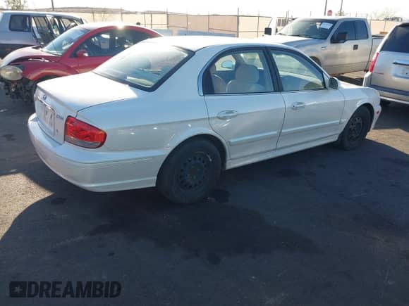 2004 Hyundai Sonata z VIN KMHWF25S84A016263, wystawiony jako IAAI lot #41767003 z przebiegiem 140 301 mil mil oraz . Historia ofert i sprzedaży dostępna na DreamBid. Obrazek 4.