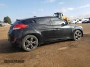 ✅ 2017 Hyundai Veloster • VIN: KMHTC6AD6HU322196 • Lot: 78419524. Wystawiony na Copart z przebiegiem 114 752 mil. Bezpłatny archiwum sprzedaży aukcyjnych z USA i szczegółowy raport historii pojazdu na DreamBid. Zdjęcie 3.