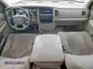 2005 Dodge 3500 SLT z VIN 3D7MS48C55G827132, wystawiony jako Copart lot #51147695 z przebiegiem 362 794 mil mil oraz Czysty tytuł • Clean title. Historia ofert i sprzedaży dostępna na DreamBid. Obrazek 8.