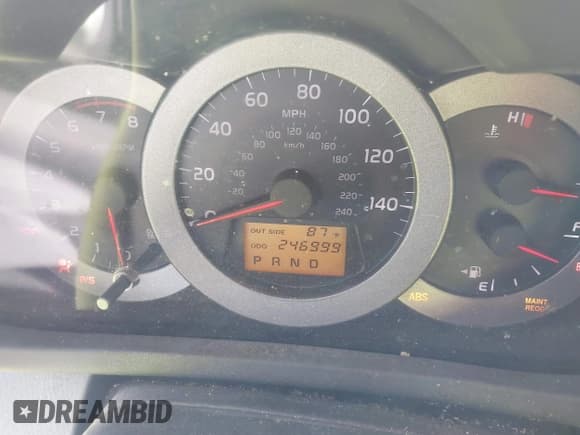 ✅ 2008 Toyota RAV4 Sport • VIN: JTMZK32V086013805 • Lot: 42530294. Listed on IAAI with 246,999 mi. Free auction sales archive from the USA and detailed vehicle history report at DreamBid. Image 7.