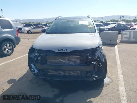 ✅ 2025 Kia Sportage X-Line • VIN: 5XYK6CDF0SG298151 • Lot: 43582659. Listed on IAAI with 11,472 mi. Free auction sales archive from the USA and detailed vehicle history report at DreamBid. Image 13.