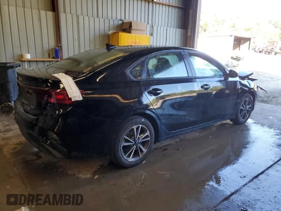 ✅ 2023 Kia Forte LX • VIN: 3KPF24AD1PE562679 • Lot: 80432825. Wystawiony na Copart z przebiegiem 27 043 mil. Bezpłatny archiwum sprzedaży aukcyjnych z USA i szczegółowy raport historii pojazdu na DreamBid. Zdjęcie 3.