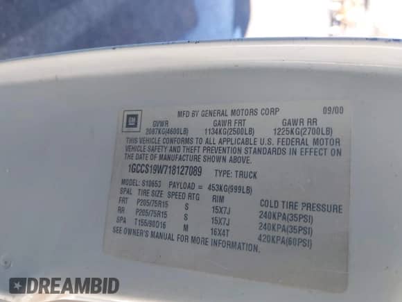 2001 Chevrolet S-10 LS z VIN 1GCCS19W718127089, wystawiony jako IAAI lot #43592974 z przebiegiem 174 783 mil mil oraz . Historia ofert i sprzedaży dostępna na DreamBid. Obrazek 9.