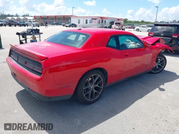 ✅ 2022 Dodge Challenger GT • VIN: 2C3CDZJG0NH249519 • Lot: 43356151. Wystawiony na IAAI z przebiegiem 66 906 mil. Bezpłatny archiwum sprzedaży aukcyjnych z USA i szczegółowy raport historii pojazdu na DreamBid. Zdjęcie 4.