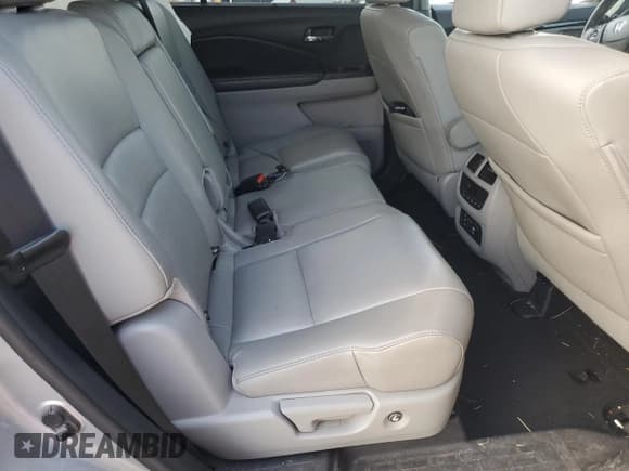 ✅ 2017 Honda Pilot Touring • VIN: 5FNYF6H94HB047892 • Lot: 80333605. Listed on Copart with 81,566 mi. Free auction sales archive from the USA and detailed vehicle history report at DreamBid. Image 11.