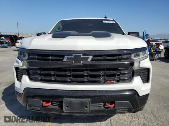 ✅ 2022 Chevrolet Silverado 1500 LT Trail Boss • VIN: 3GCUDFED2NG601935 • Lot: 57269695. Wystawiony na Copart z przebiegiem 62 485 mil. Bezpłatny archiwum sprzedaży aukcyjnych z USA i szczegółowy raport historii pojazdu na DreamBid. Zdjęcie 5.