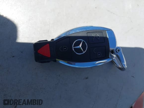 ✅ 2014 Mercedes-Benz C 250 Sport • VIN: WDDGF4HB9EG255163 • Lot: 42715029. Listed on IAAI with 65,405 mi. Free auction sales archive from the USA and detailed vehicle history report at DreamBid. Image 11.