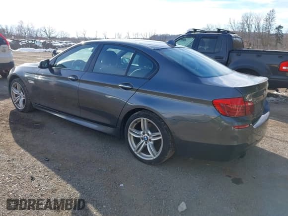 ✅ 2016 BMW 5 Series 528i xDrive • VIN: WBA5A7C5XGG642193 • Lot: 43870239. Listed on IAAI with 148,113 mi. Free auction sales archive from the USA and detailed vehicle history report at DreamBid. Image 3.