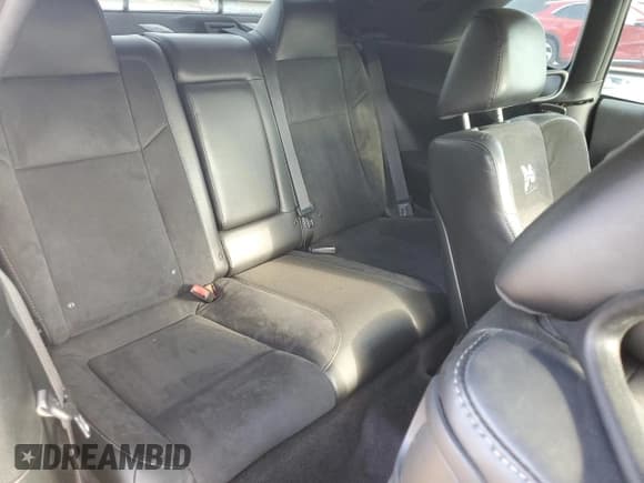 ✅ 2017 Dodge Challenger T/A 392 • VIN: 2C3CDZFJ4HH637913 • Lot: 56367985. Wystawiony na Copart z przebiegiem 42 623 mil. Bezpłatny archiwum sprzedaży aukcyjnych z USA i szczegółowy raport historii pojazdu na DreamBid. Zdjęcie 10.