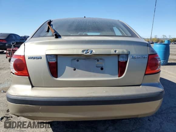 2005 Hyundai Elantra GLS с VIN KMHDN56D15U165884, выставлен на аукционе Copart как лот 76566484 с пробегом Не указан миль и Списание • Salvage title. История ставок и продаж доступна на DreamBid. Изображение 6.
