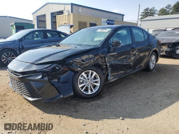 ✅ 2025 Toyota Camry LE • VIN: 4T1DAACK8SU559076 • Лот: 93514465. Опубликован ранее на Copart с пробегом 1 666 миль. Бесплатный доступ к архиву аукционных продаж из США и подробный отчёт об истории автомобиля на DreamBid. Изображение 1.
