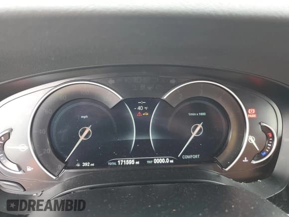 ✅ 2017 BMW 5 Series 540i xDrive • VIN: WBAJE7C32HG890523 • Lot: 84603945. Listed on Copart with 171,595 mi. Free auction sales archive from the USA and detailed vehicle history report at DreamBid. Image 9.