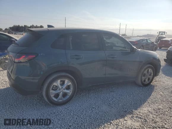 ✅ 2024 Honda HR-V LX • VIN: 3CZRZ1H36RM736074 • Lot: 87110435. Listed on Copart with 9,136 mi. Free auction sales archive from the USA and detailed vehicle history report at DreamBid. Image 3.