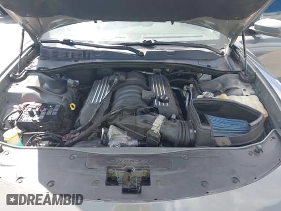 ✅ 2018 Dodge Charger R/T Scat Pack • VIN: 2C3CDXGJ5JH193420 • Lot: 43043636. Wystawiony na IAAI z przebiegiem 75 284 mil. Bezpłatny archiwum sprzedaży aukcyjnych z USA i szczegółowy raport historii pojazdu na DreamBid. Zdjęcie 10.