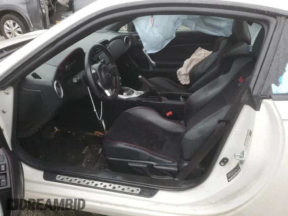 ✅ 2020 Subaru BRZ Limited • VIN: JF1ZCAC19L9702722 • Lot: 54497814. Wystawiony na Copart z przebiegiem 30 706 mil. Bezpłatny archiwum sprzedaży aukcyjnych z USA i szczegółowy raport historii pojazdu na DreamBid. Zdjęcie 7.