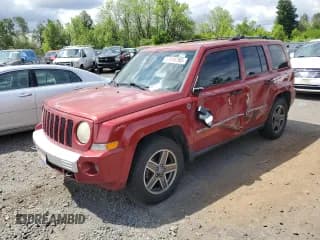 ✅ 2008 Jeep Patriot Limited • VIN: 1J8FF48W08D775386 • Lot: 57516765. Wystawiony na Copart z przebiegiem 162 235 mil. Bezpłatny archiwum sprzedaży aukcyjnych z USA i szczegółowy raport historii pojazdu na DreamBid. Zdjęcie 1.