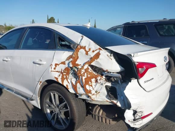 2017 Hyundai Sonata Sport with VIN 5NPE34AB7HH515483, listed as a IAAI auction lot 41719475 with 73,013 mi miles and . Bid and sale history available at DreamBid. Image 6.