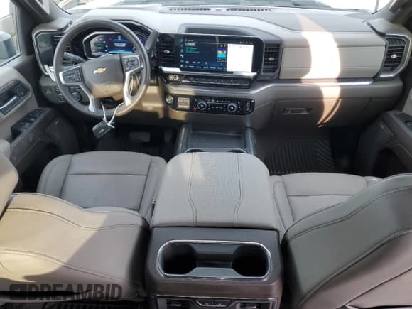 ✅ 2024 Chevrolet Silverado 2500HD LTZ • VIN: 2GC4YPEY0R1197674 • Лот: 89895075. Опубликован ранее на Copart с пробегом 3 579 миль. Бесплатный доступ к архиву аукционных продаж из США и подробный отчёт об истории автомобиля на DreamBid. Изображение 8.