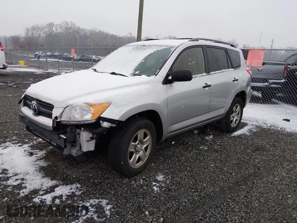 ✅ 2012 Toyota RAV4 • VIN: JTMBF4DV5C5053286 • Lot: 43867420. Listed on IAAI with 218,383 mi. Free auction sales archive from the USA and detailed vehicle history report at DreamBid. Image 2.