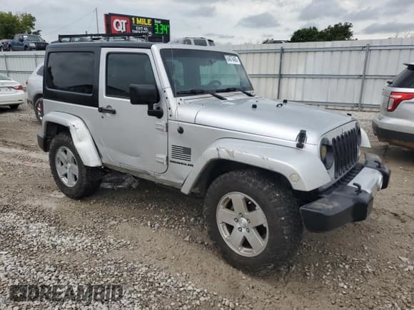 ✅ 2011 Jeep Wrangler Sahara • VIN: 1J4AA5D1XBL546236 • Lot: 64876485. Listed on Copart with 115,898 mi. Free auction sales archive from the USA and detailed vehicle history report at DreamBid. Image 4.