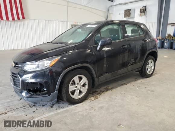 2019 Chevrolet Trax LS with VIN 3GNCJKSB0KL282349, listed as a Copart auction lot 66131565 with 39,820 mi miles and Clean title. Bid and sale history available at DreamBid. Image 1.