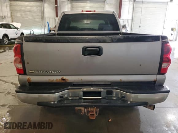 ✅ 2006 Chevrolet Silverado 2500HD LT3 • VIN: 1GCHK23DX6F190130 • Лот: 82350845. Опубликован ранее на Copart с пробегом Не указан. Бесплатный доступ к архиву аукционных продаж из США и подробный отчёт об истории автомобиля на DreamBid. Изображение 6.