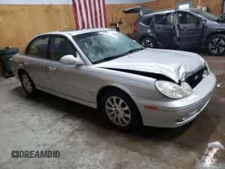 2003 Hyundai Sonata GLS with VIN KMHWF35H43A823730, listed as a Copart auction lot 73930274 with 299,601 mi miles and Non repairable. Bid and sale history available at DreamBid. Image 4.