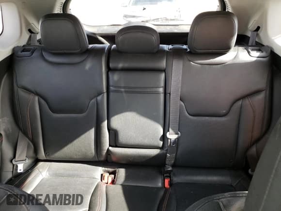 ✅ 2018 Jeep Compass Trailhawk • VIN: 3C4NJDDB7JT207477 • Lot: 70109175. Listed on Copart with 52,853 mi. Free auction sales archive from the USA and detailed vehicle history report at DreamBid. Image 20.