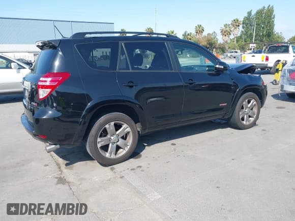 ✅ 2011 Toyota RAV4 Sport • VIN: JTMRK4DV9B5101283 • Lot: 42439513. Listed on IAAI with 53,774 mi. Free auction sales archive from the USA and detailed vehicle history report at DreamBid. Image 4.