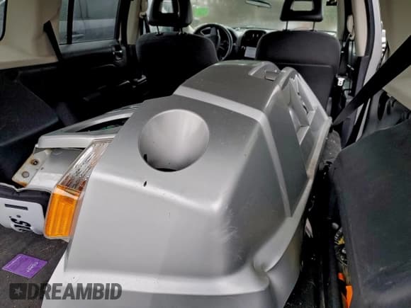 ✅ 2009 Jeep Patriot Sport • VIN: 1J4FT28B99D126389 • Lot: 92675745. Listed on Copart with 292,882 mi. Free auction sales archive from the USA and detailed vehicle history report at DreamBid. Image 13.