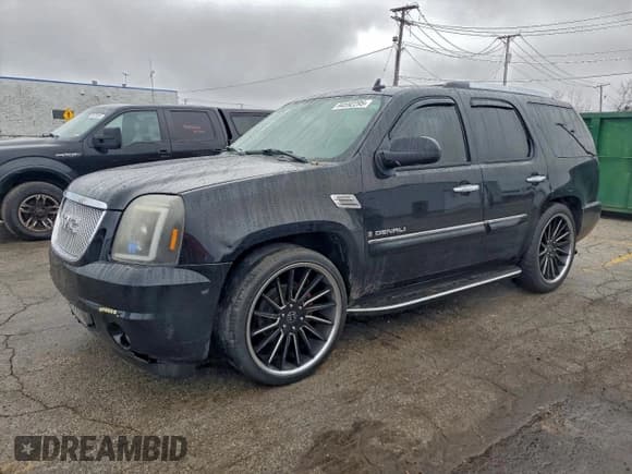 ✅ 2007 GMC Yukon Denali • VIN: 1GKFK63897J148035 • Lot: 94592295. Wystawiony na Copart z przebiegiem 207 657 mil. Bezpłatny archiwum sprzedaży aukcyjnych z USA i szczegółowy raport historii pojazdu na DreamBid. Zdjęcie 1.