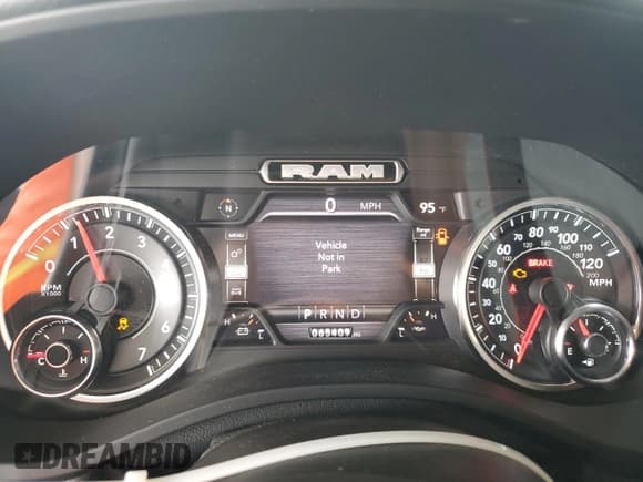 ✅ 2021 Ram 1500 Big Horn • VIN: 1C6RREBG2MN820875 • Lot: 67745795. Wystawiony na Copart z przebiegiem 65 409 mil. Bezpłatny archiwum sprzedaży aukcyjnych z USA i szczegółowy raport historii pojazdu na DreamBid. Zdjęcie 9.