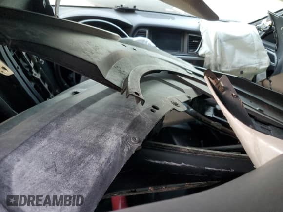 ✅ 2015 Hyundai Genesis 3.8L • VIN: KMHGN4JE3FU049529 • Lot: 83948454. Wystawiony na Copart z przebiegiem Nie podano. Bezpłatny archiwum sprzedaży aukcyjnych z USA i szczegółowy raport historii pojazdu na DreamBid. Zdjęcie 8.