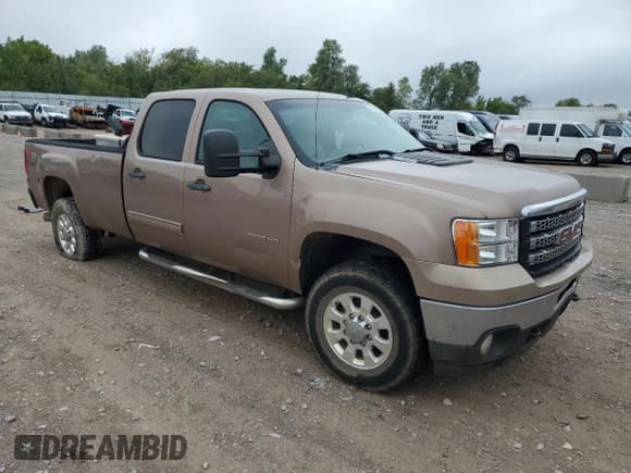 ✅ 2013 GMC Sierra 3500HD SLT • VIN: 1GT423C86DF162619 • Лот: 70545355. Опубликован ранее на Copart с пробегом 280 651 миль. Бесплатный доступ к архиву аукционных продаж из США и подробный отчёт об истории автомобиля на DreamBid. Изображение 4.