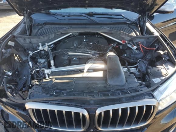 ✅ 2017 BMW X6 xDrive35i • VIN: 5UXKU2C39H0U29811 • Lot: 85892315. Wystawiony na Copart z przebiegiem 99 792 mil. Bezpłatny archiwum sprzedaży aukcyjnych z USA i szczegółowy raport historii pojazdu na DreamBid. Zdjęcie 12.