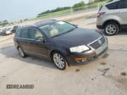 ✅ 2010 Volkswagen Passat Komfort • VIN: WVWXK7AN4AE113269 • Лот: 42954284. Опубликован ранее на IAAI с пробегом 171 868 миль. Бесплатный доступ к архиву аукционных продаж из США и подробный отчёт об истории автомобиля на DreamBid. Изображение 1.