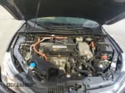 ✅ 2017 Honda Accord • VIN: JHMCR6F35HC021314 • Lot: 90271245. Wystawiony na Copart z przebiegiem 78 808 mil. Bezpłatny archiwum sprzedaży aukcyjnych z USA i szczegółowy raport historii pojazdu na DreamBid. Zdjęcie 11.