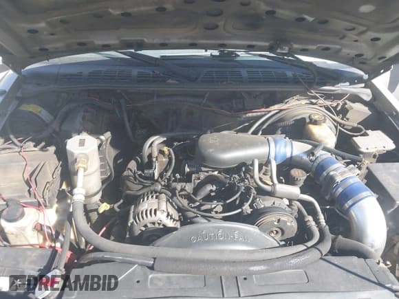 ✅ 2001 Chevrolet S-10 LS • VIN: 1GCDT13W31K155534 • Лот: 43455823. Опубликован ранее на IAAI с пробегом 282 026 миль. Бесплатный доступ к архиву аукционных продаж из США и подробный отчёт об истории автомобиля на DreamBid. Изображение 10.