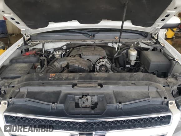 ✅ 2011 Chevrolet Tahoe LS • VIN: 1GNSCAE06BR277966 • Lot: 90402855. Listed on Copart with 217,747 mi. Free auction sales archive from the USA and detailed vehicle history report at DreamBid. Image 12.