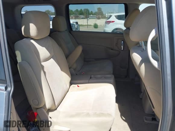 ✅ 2015 Nissan Quest SV • VIN: JN8AE2KP2F9120192 • Lot: 42904000. Wystawiony na IAAI z przebiegiem 130 836 mil. Bezpłatny archiwum sprzedaży aukcyjnych z USA i szczegółowy raport historii pojazdu na DreamBid. Zdjęcie 8.