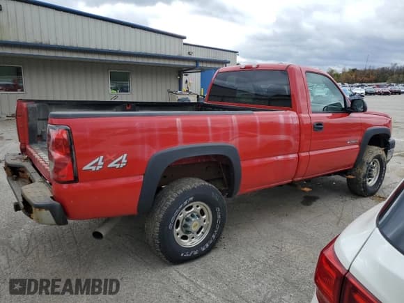✅ 2006 Chevrolet Silverado 2500HD LT1 • VIN: 1GCHK24U26E192989 • Лот: 89883025. Опубликован ранее на Copart с пробегом 177 096 миль. Бесплатный доступ к архиву аукционных продаж из США и подробный отчёт об истории автомобиля на DreamBid. Изображение 3.
