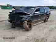 2015 Chevrolet Suburban LT z VIN 1GNSKJKC8FR254972, wystawiony jako Copart lot #65587584 z przebiegiem 161 495 mil mil oraz Szkoda całkowita • Salvage title. Historia ofert i sprzedaży dostępna na DreamBid. Obrazek 1.