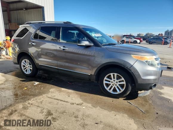 ✅ 2013 Ford Explorer XLT • VIN: 1FM5K7D89DGB62761 • Lot: 91379085. Wystawiony na Copart z przebiegiem 231 147 mil. Bezpłatny archiwum sprzedaży aukcyjnych z USA i szczegółowy raport historii pojazdu na DreamBid. Zdjęcie 4.