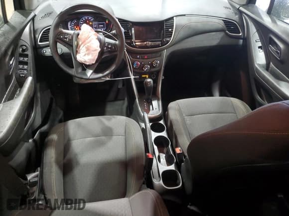 ✅ 2020 Chevrolet Trax LS • VIN: KL7CJKSB5LB330288 • Лот: 56943945. Опубликован ранее на Copart с пробегом 69 404 миль. Бесплатный доступ к архиву аукционных продаж из США и подробный отчёт об истории автомобиля на DreamBid. Изображение 8.