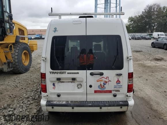 ✅ 2013 Ford Transit Connect XLT • VIN: NM0LS7DN1DT159326 • Lot: 81146335. Listed on Copart with 105,901 mi. Free auction sales archive from the USA and detailed vehicle history report at DreamBid. Image 6.